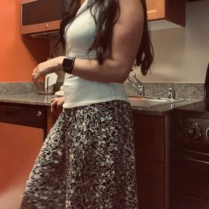 Black and white paisley mid length paisley shirt